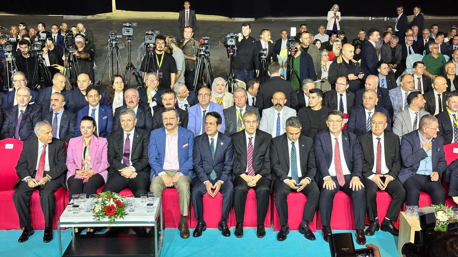 Antalyadaheyecanlabekleniyordu