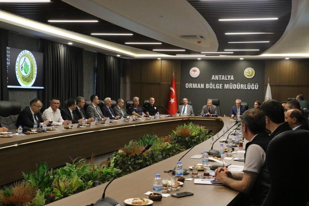 Antalyadaormanyanginlarinakarsitoplanti