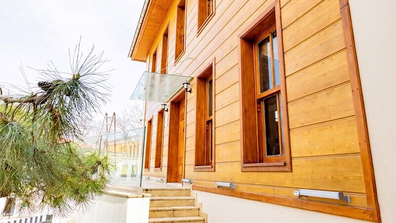 Asirsonraibadeteacildifatmasultancamideilknamazkilindi