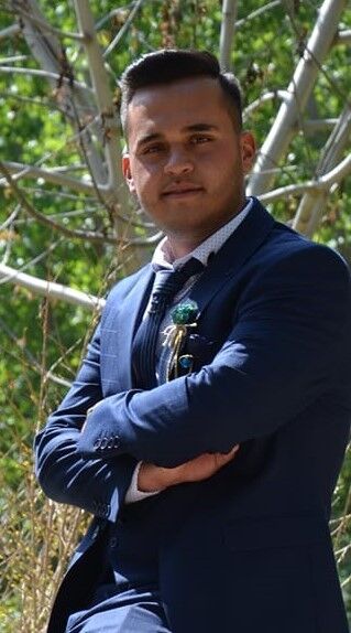 Baskaninikizogullarindanbirikendisinibrdu