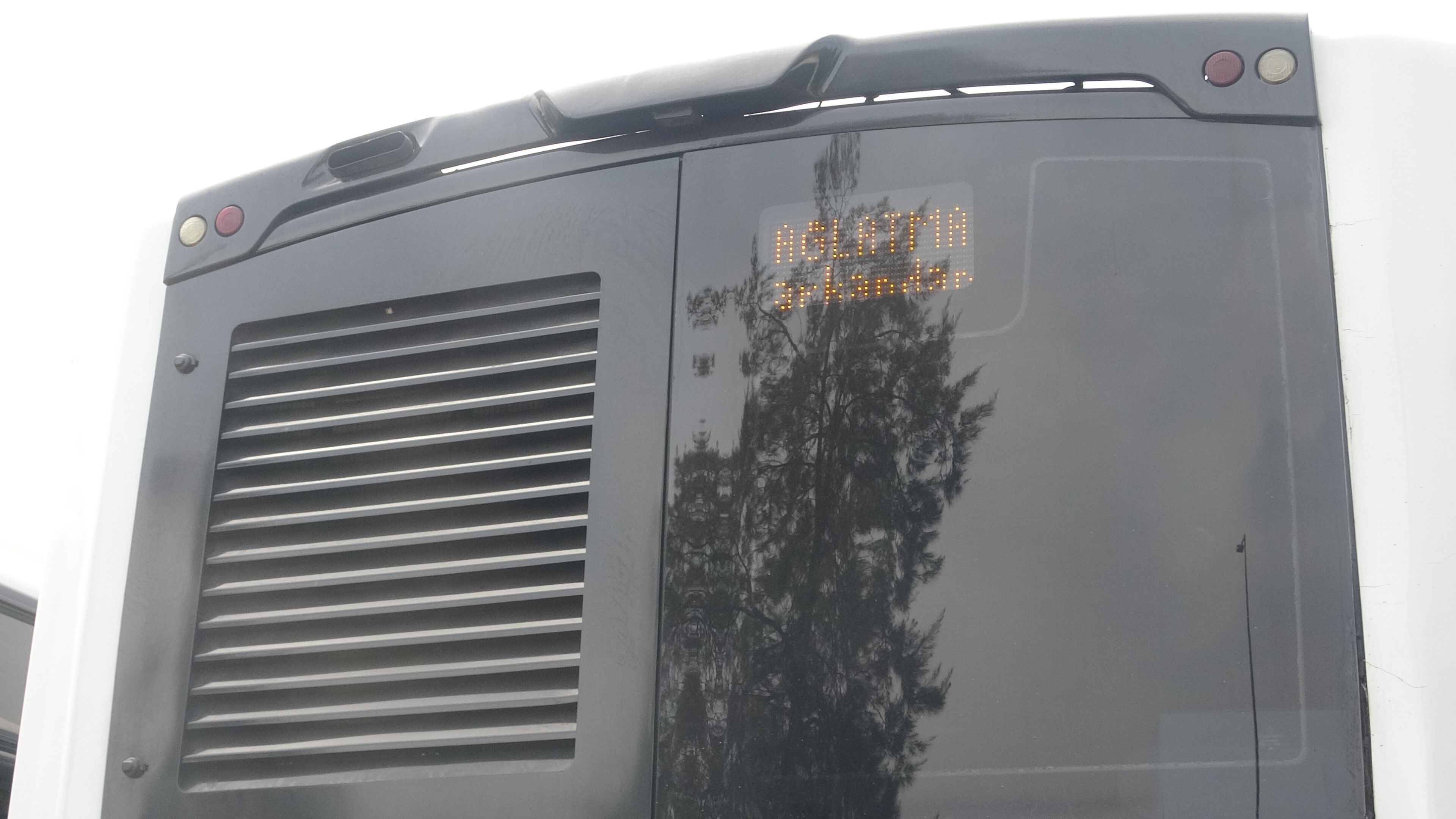 Cocuklarakarsialdigionlemdikkatcekti