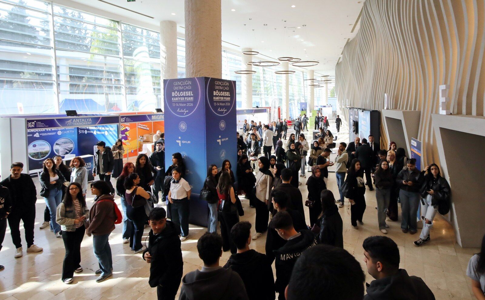 Genclerisvekariyerfirsatlariylatanisti