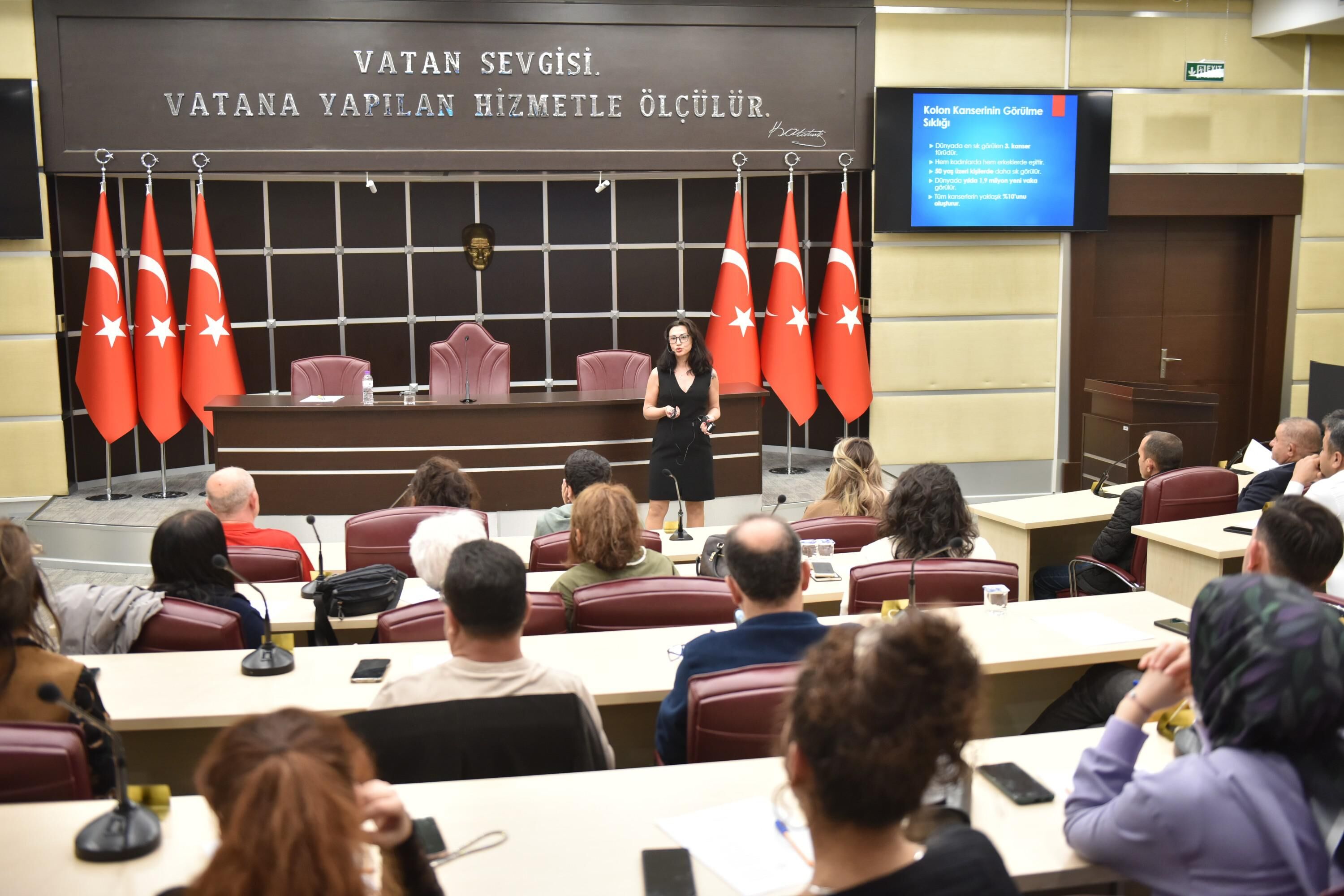 Kolonkanseerikonusundabilgilendirmeyapildi