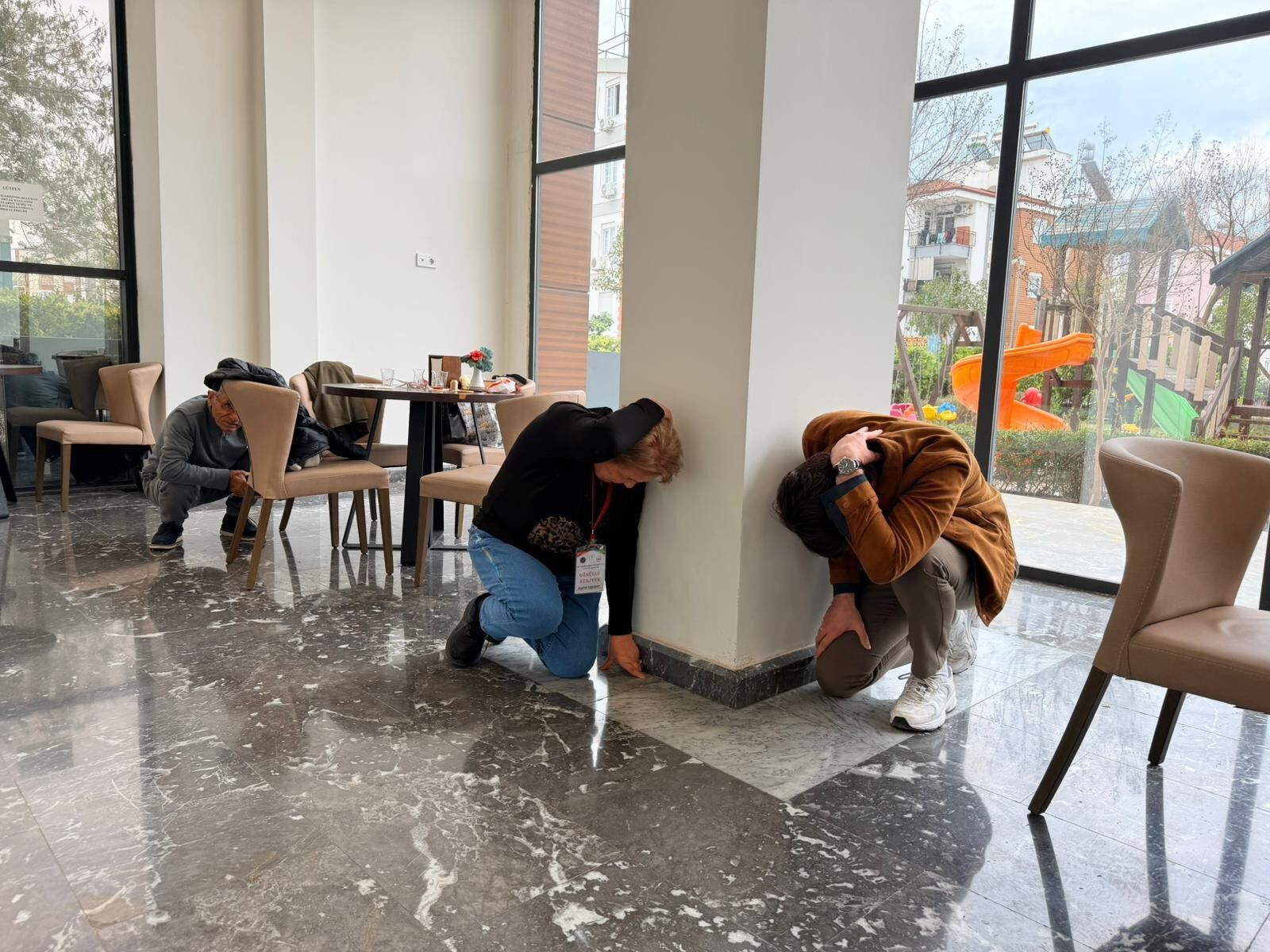 Kritiktestdepremtatbikatigercegiaratmadi