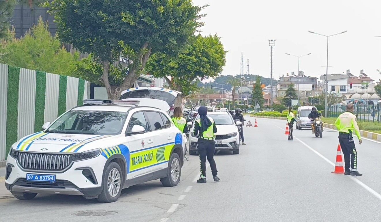 Polislerinustunesurupkacti