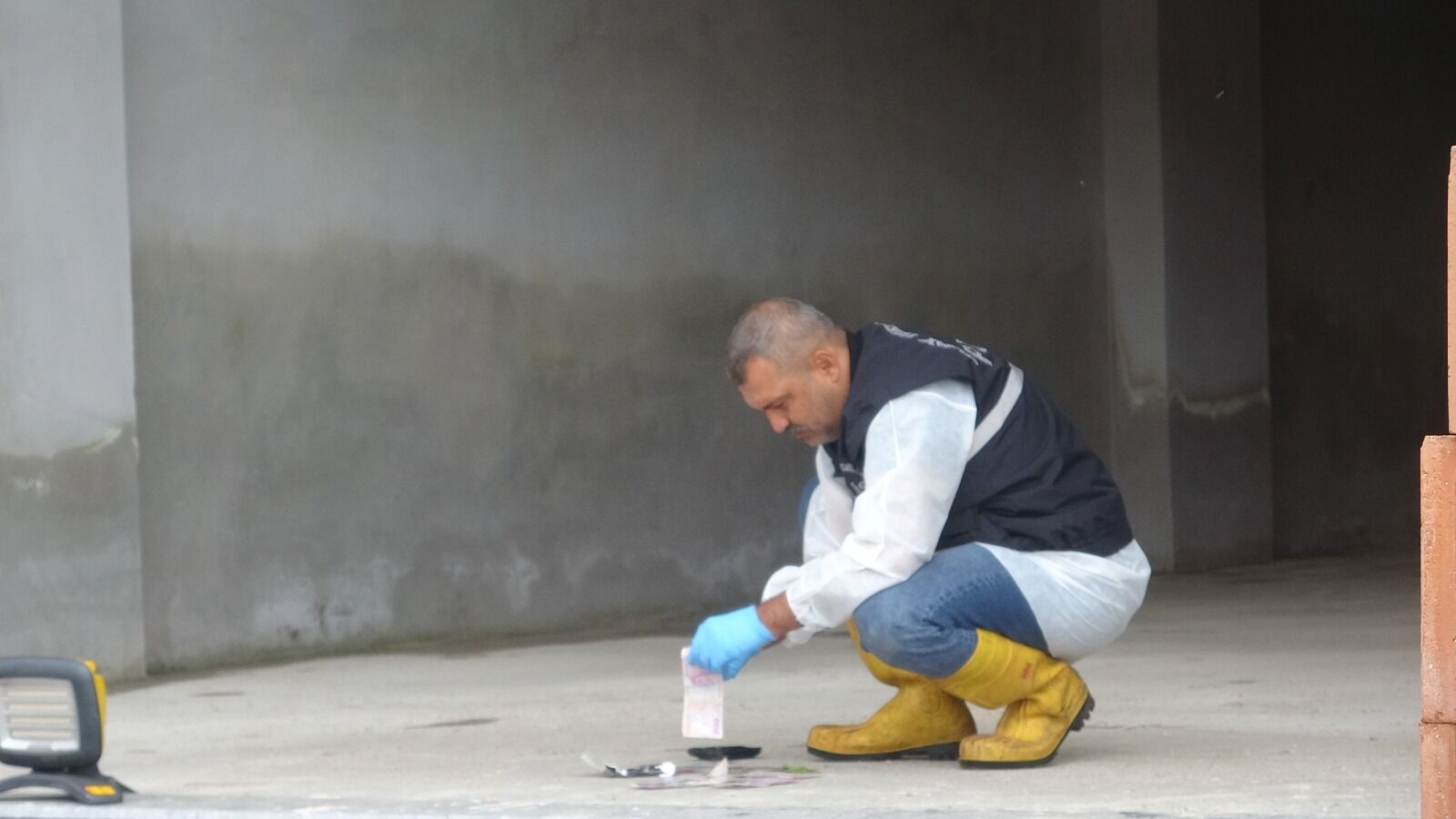 Sirdoluoluminsaathalindekibinadacansızbedenibulundu