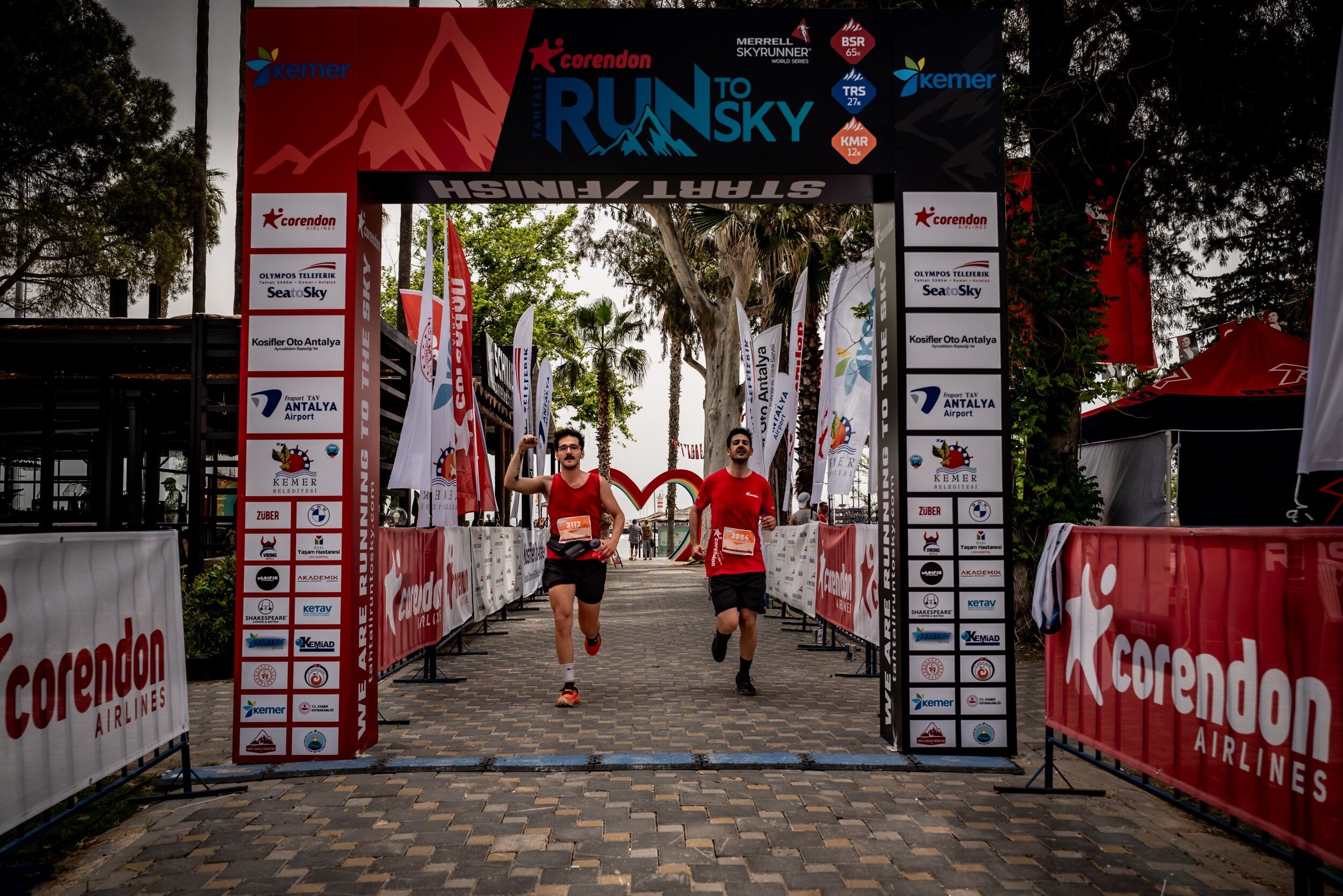 Sporcularikemerdebulusuyordenizdengokyuzuneyaris