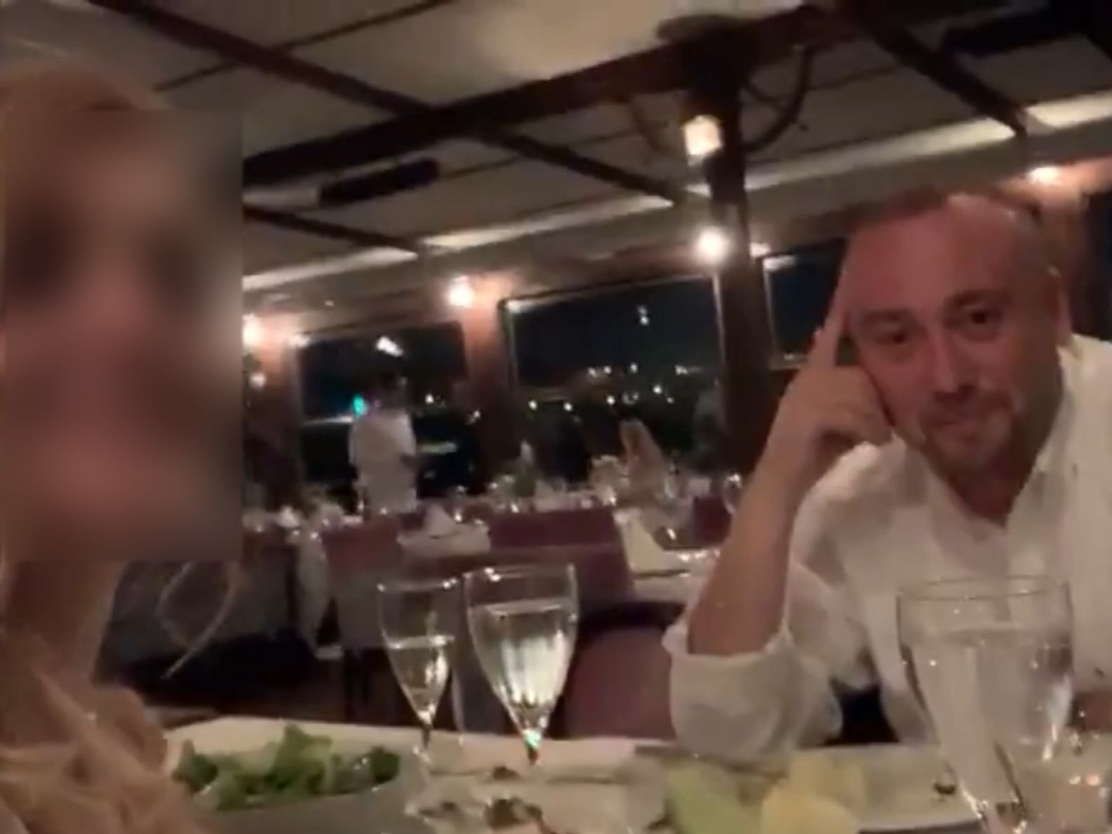 Tutuklananozkanyaliminbaskasevgilisiylegoruntuleri