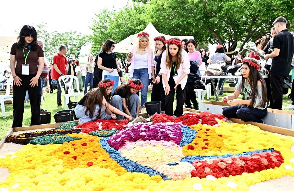 130Bincieklerenguzeldesenicinyaristilar
