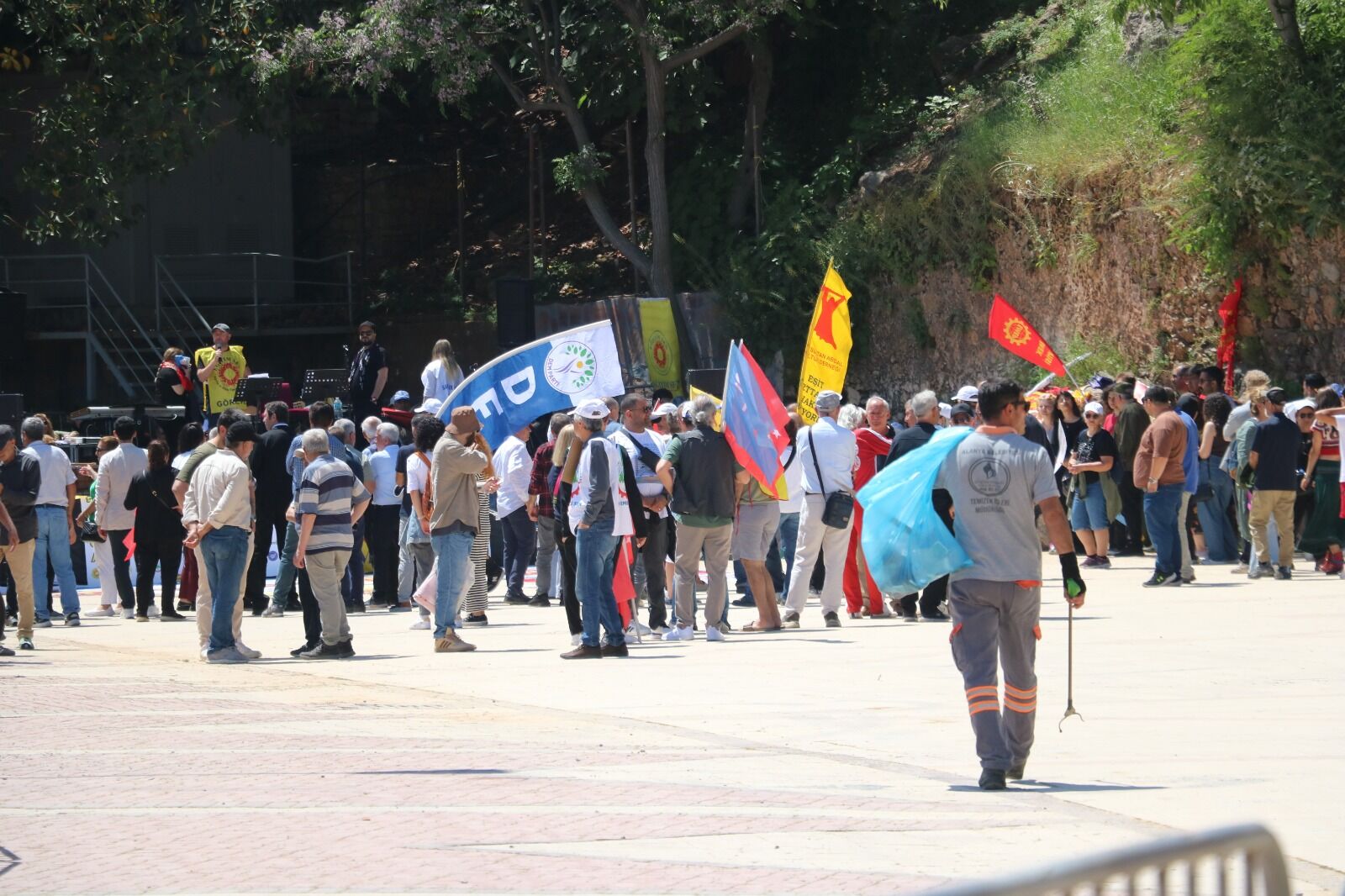 1Mayistandikkatcekengoruntu