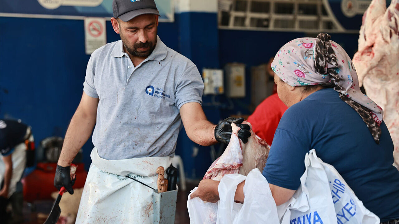 Antalyabuyuksehir3Noktadaucretsizkesimhizmeti