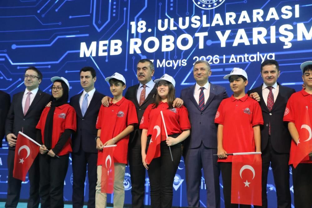 Bakantekinmeslekiegitimyenidenguckazaniyor