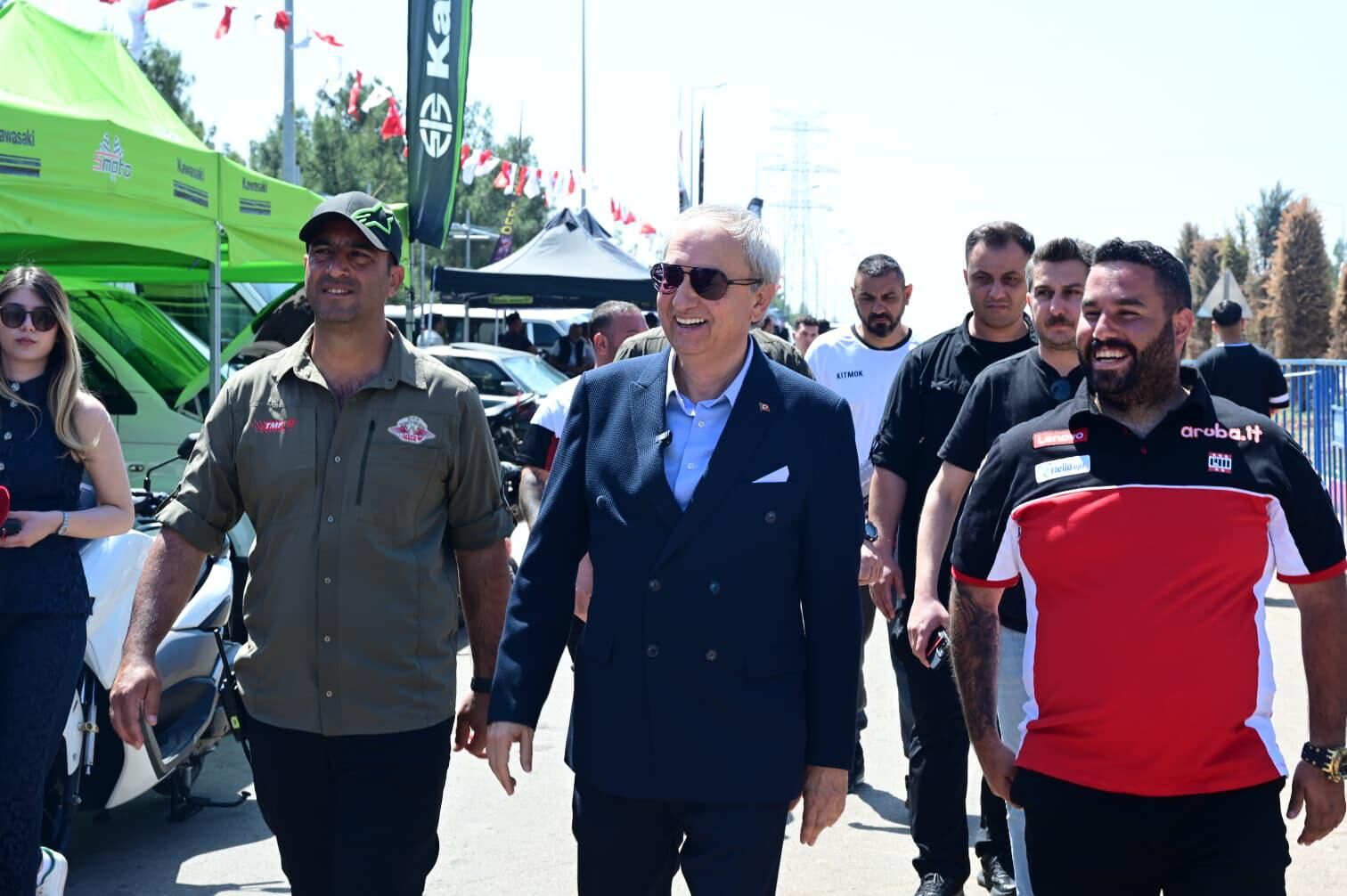Baskankocaagozhiztutkunlariylabirarayageldi
