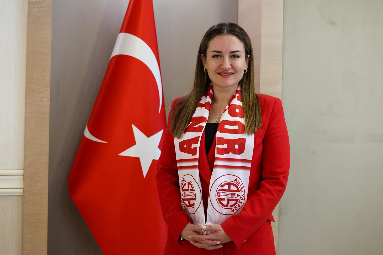 Busraozdemirdenantalyaspordestek
