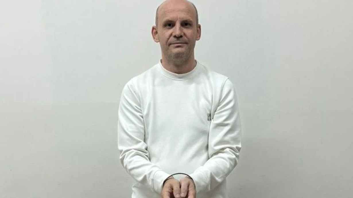Firarikomedyenatalaydemirciyakalandi