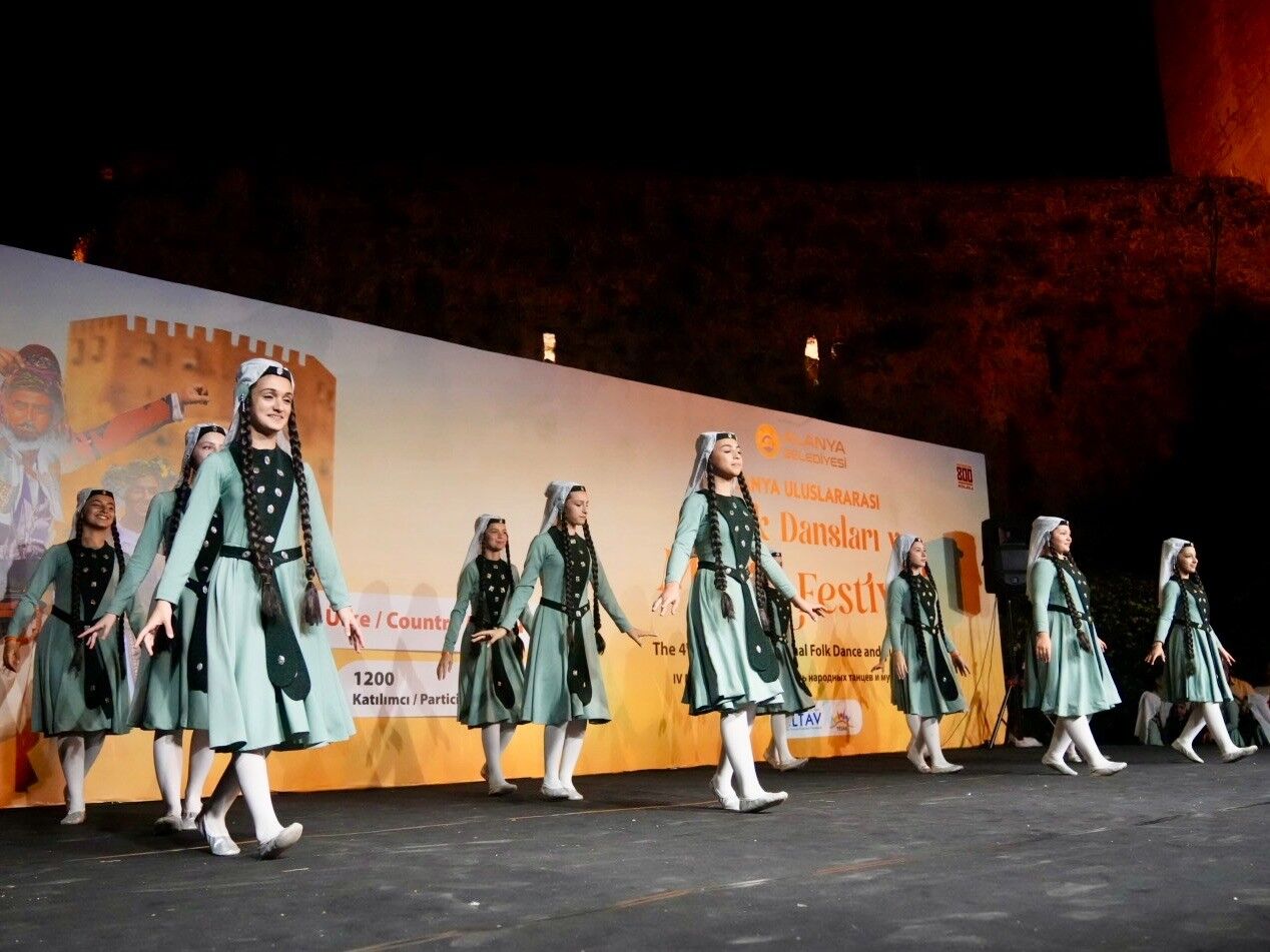 Halkdanslarivemuzikfestivali