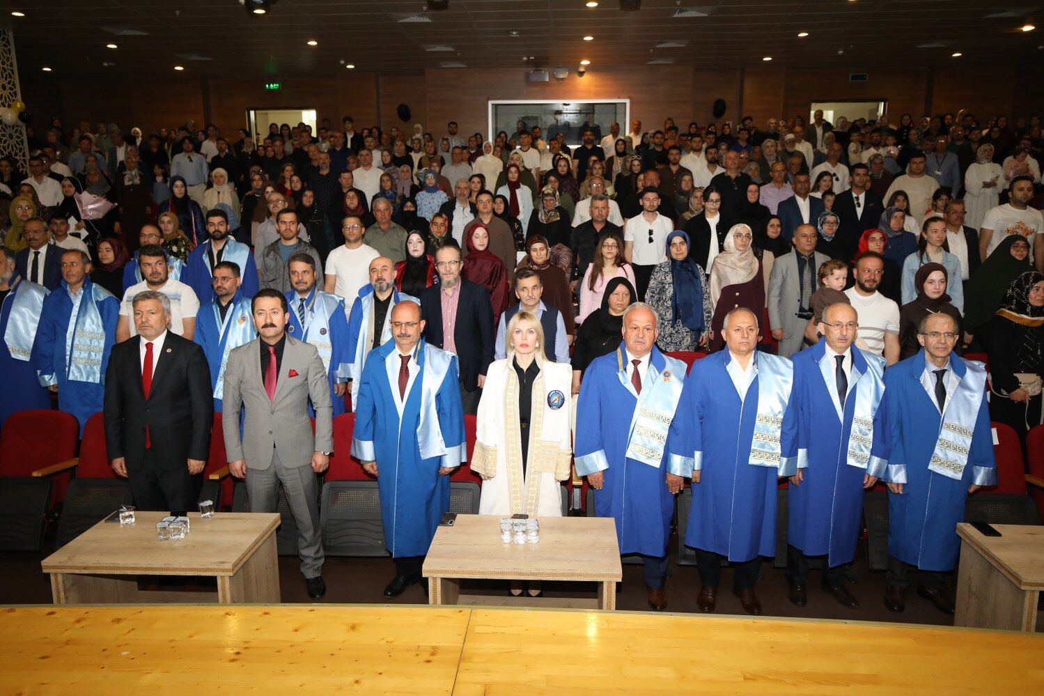 Ilahiyatfakultesindemezuniyettoren