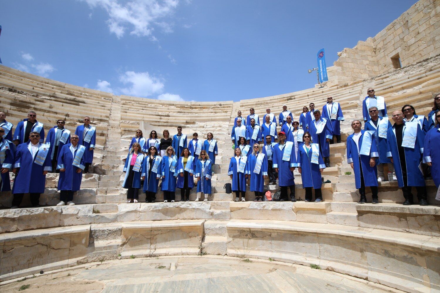 Pataradatarihisenatotoplantisiakdenizuniversiteyonetimiantikmeclistebirarayageldi