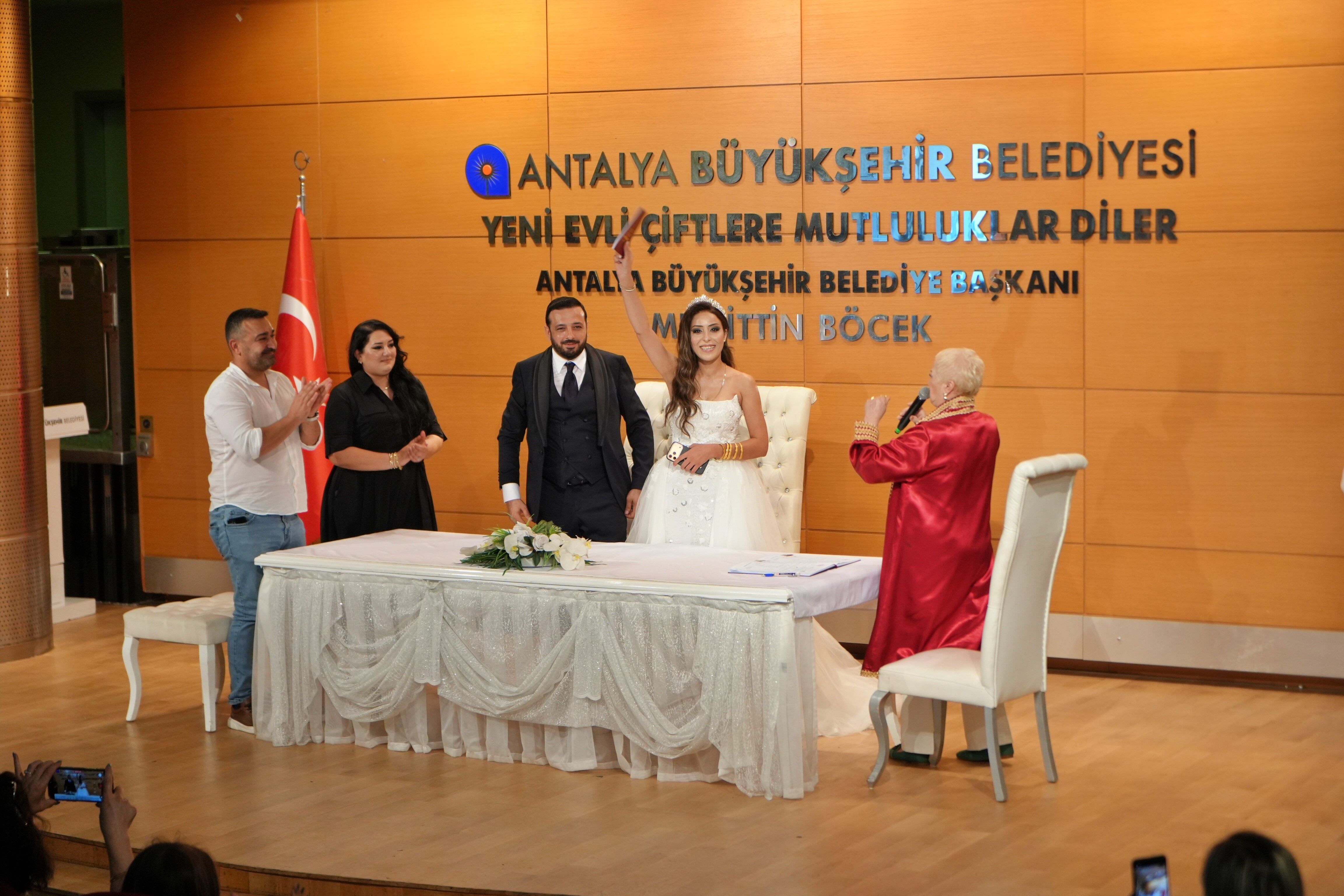 06062026Tarihindenikahrekoru