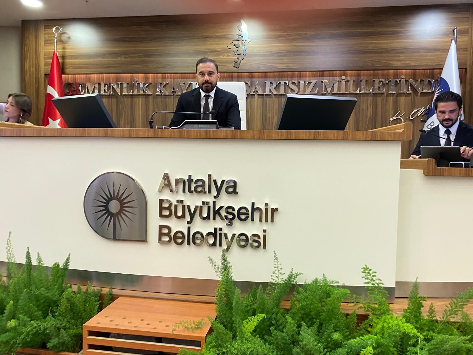 Antalyabuyuksehirbelediyesimeclisbaskanvekili