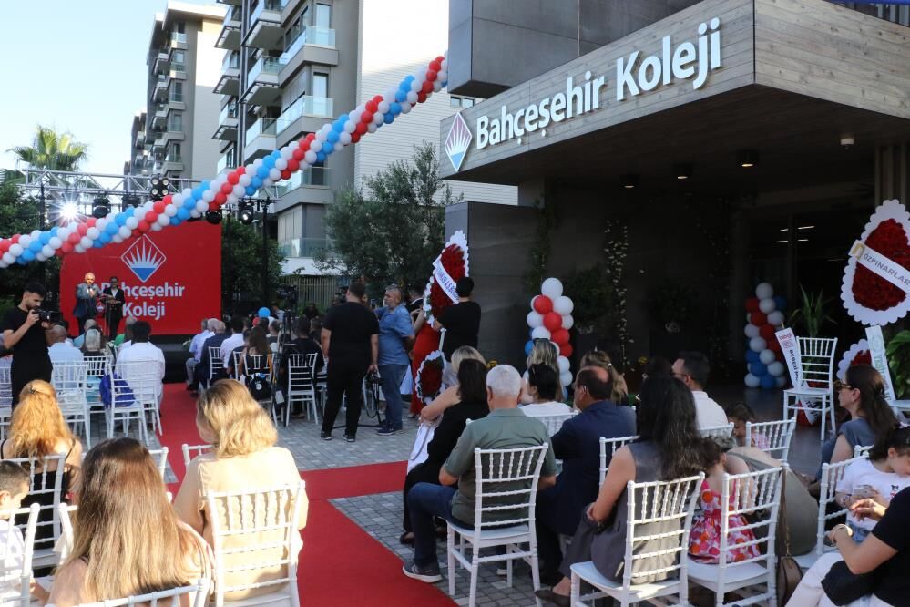 Antalyadaegitimatagibahcesehirkolejianaokuluacildi