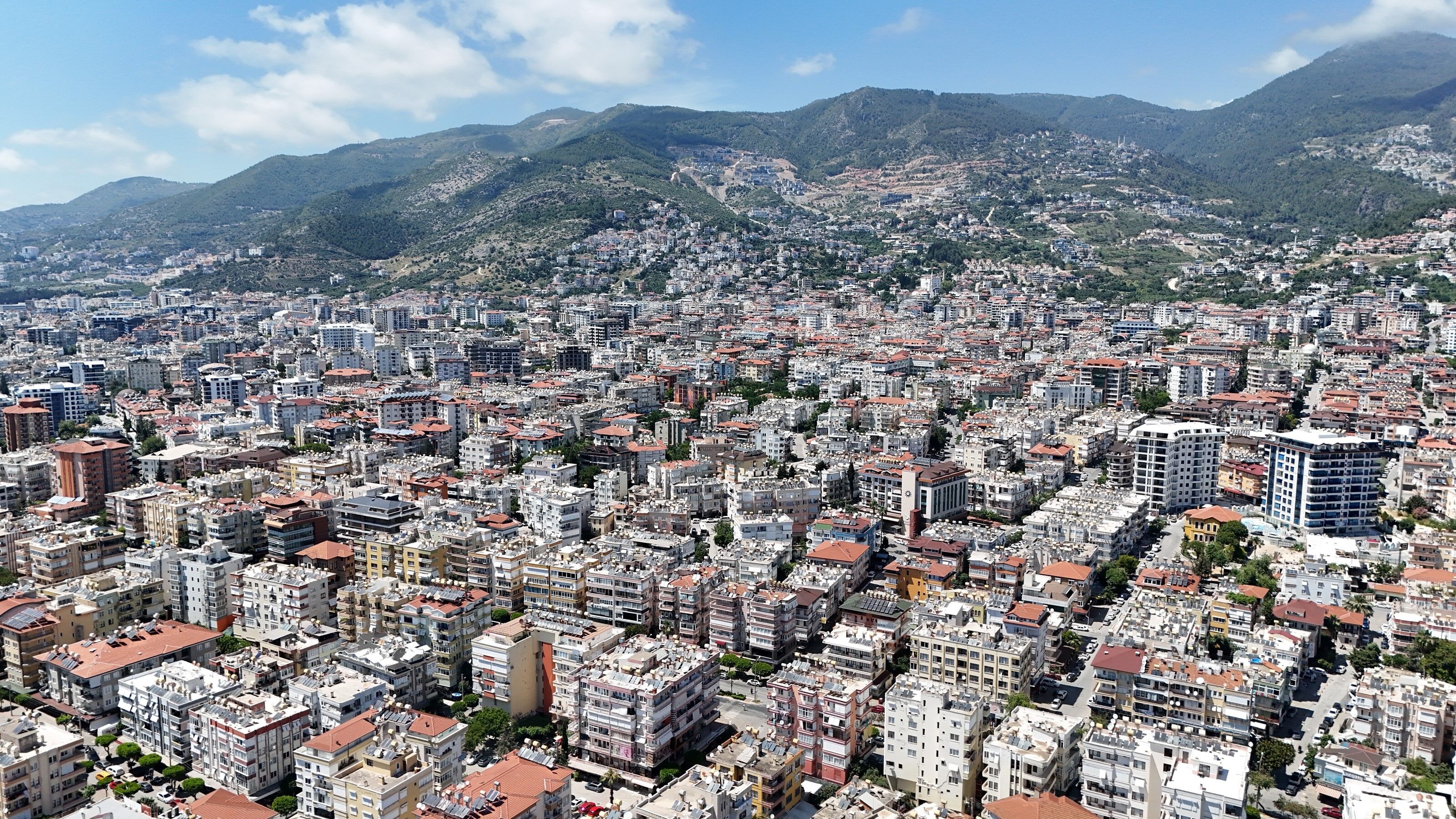 Antalyadailolmasibeklenenilce