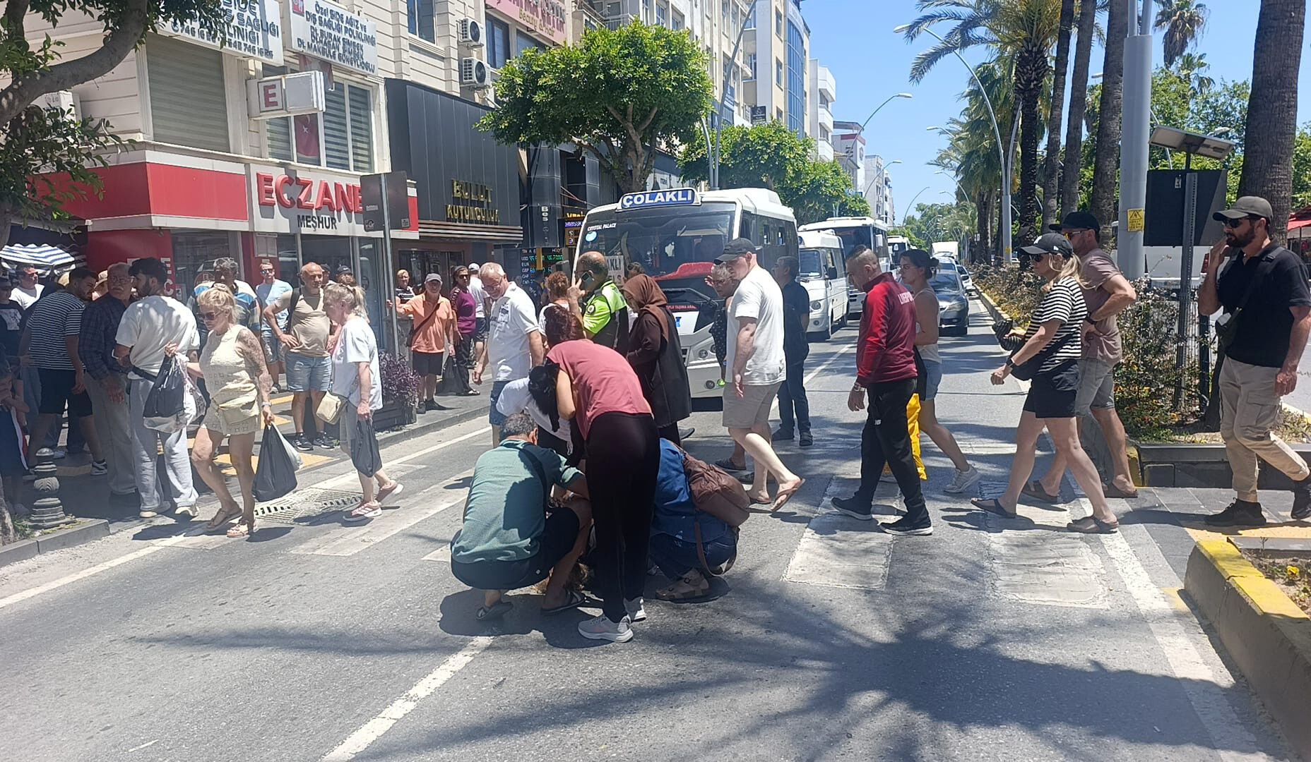Antalyadayayagecididehsetialmanturisthastanelikoldu