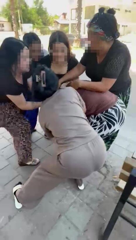 Cocugununyanındadarbettiler