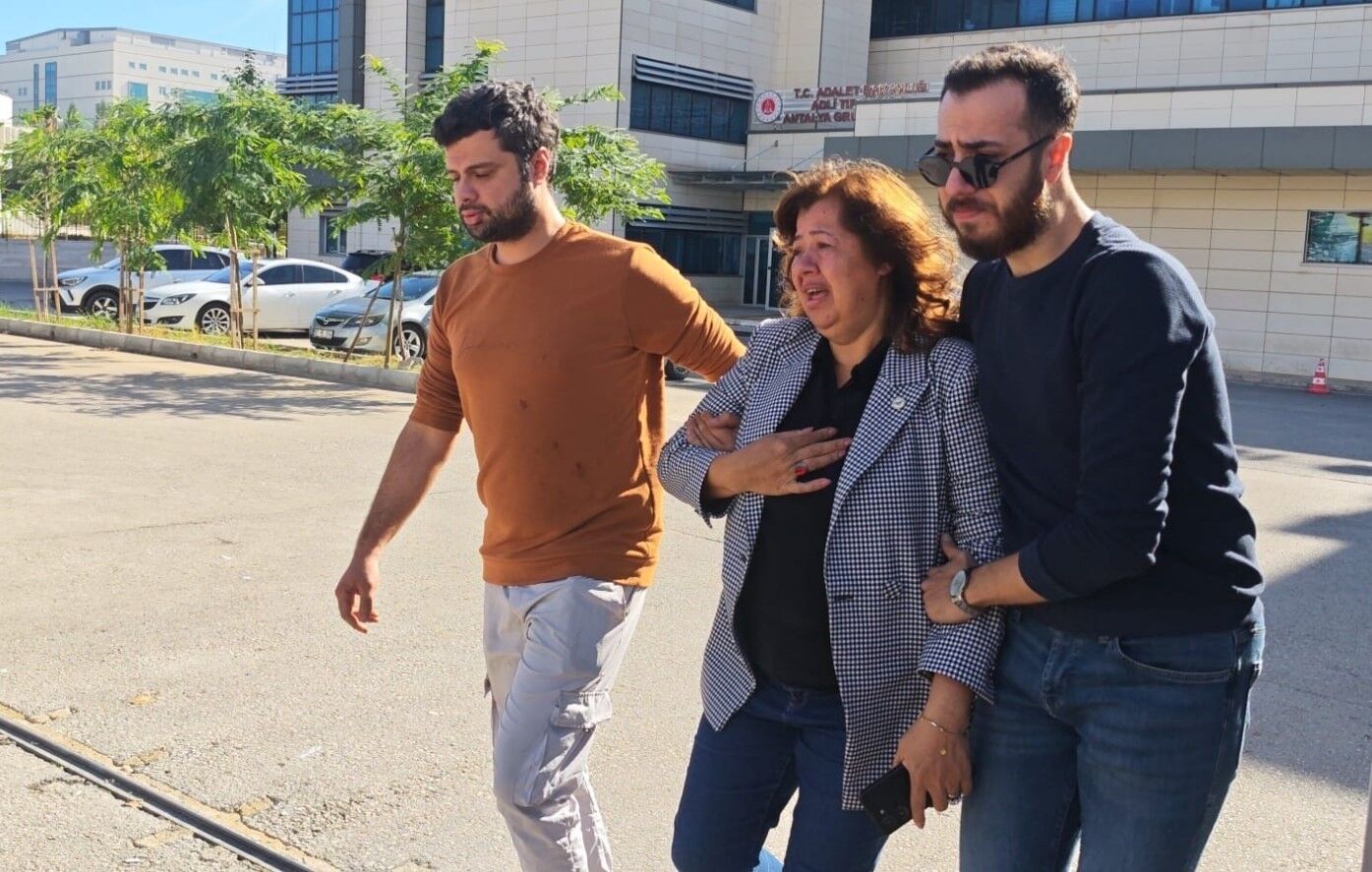 Gurultuyapiyorlardiyeuyardikalbindenbicaklandi