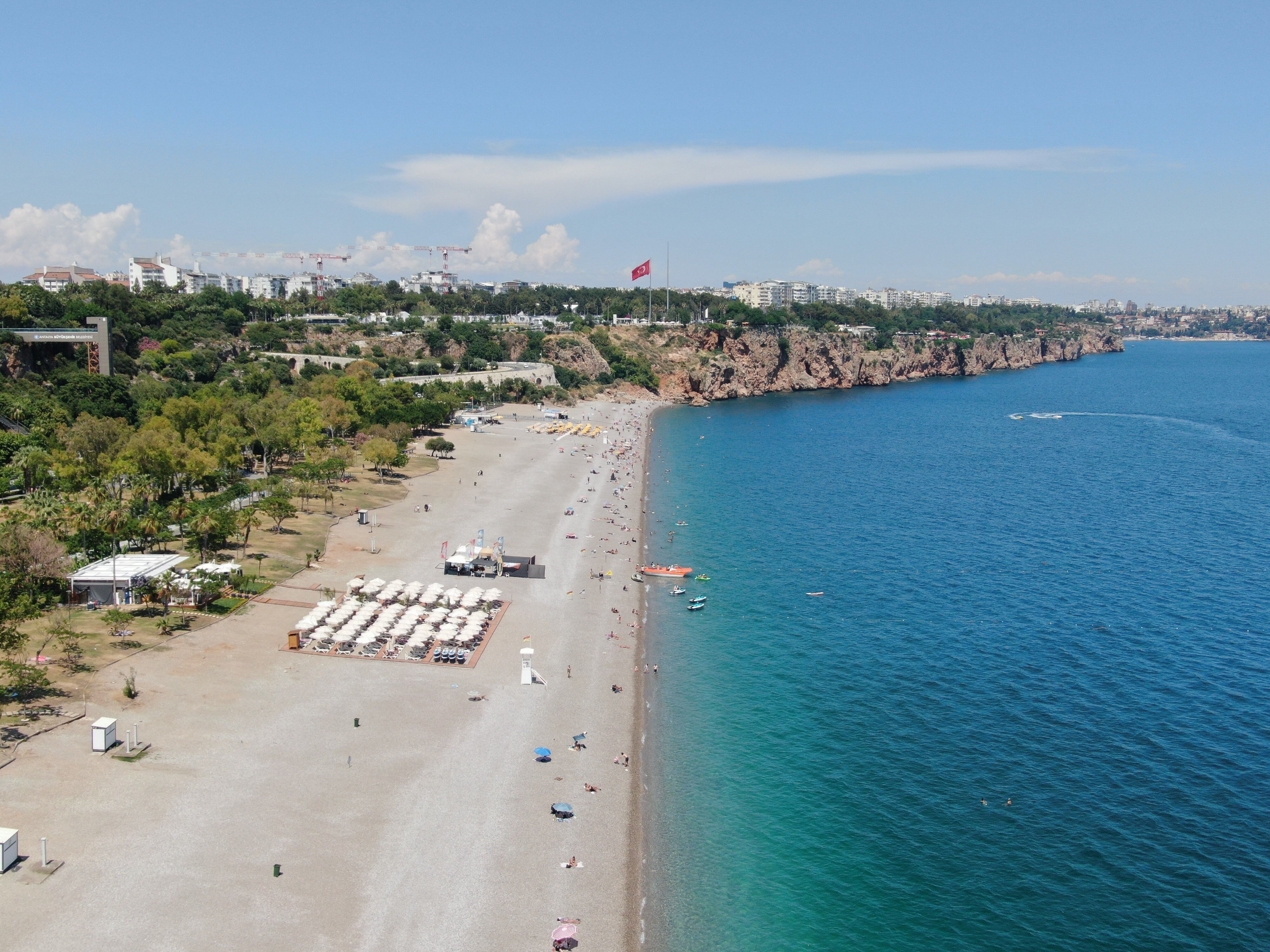 Antalyadaplajlardasikidenetimbasliyor