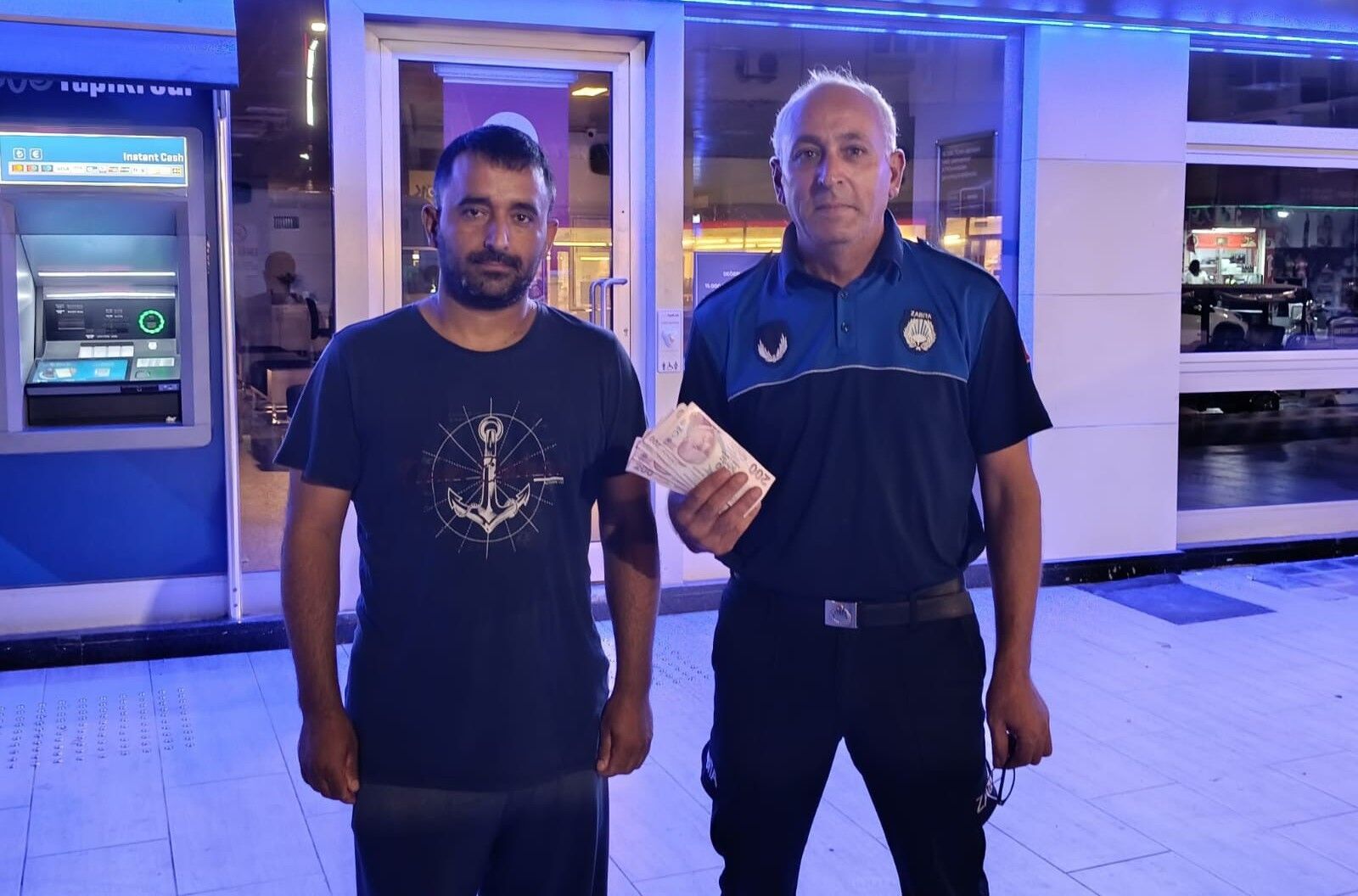 Insanlikolmemisyukluparabulduyetkililereteslimetti