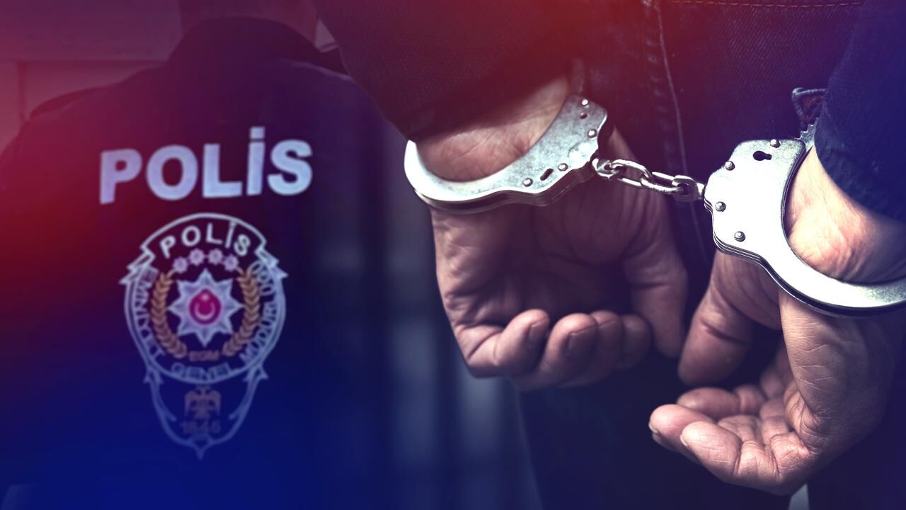 Polis Gozalti Stok 2428656