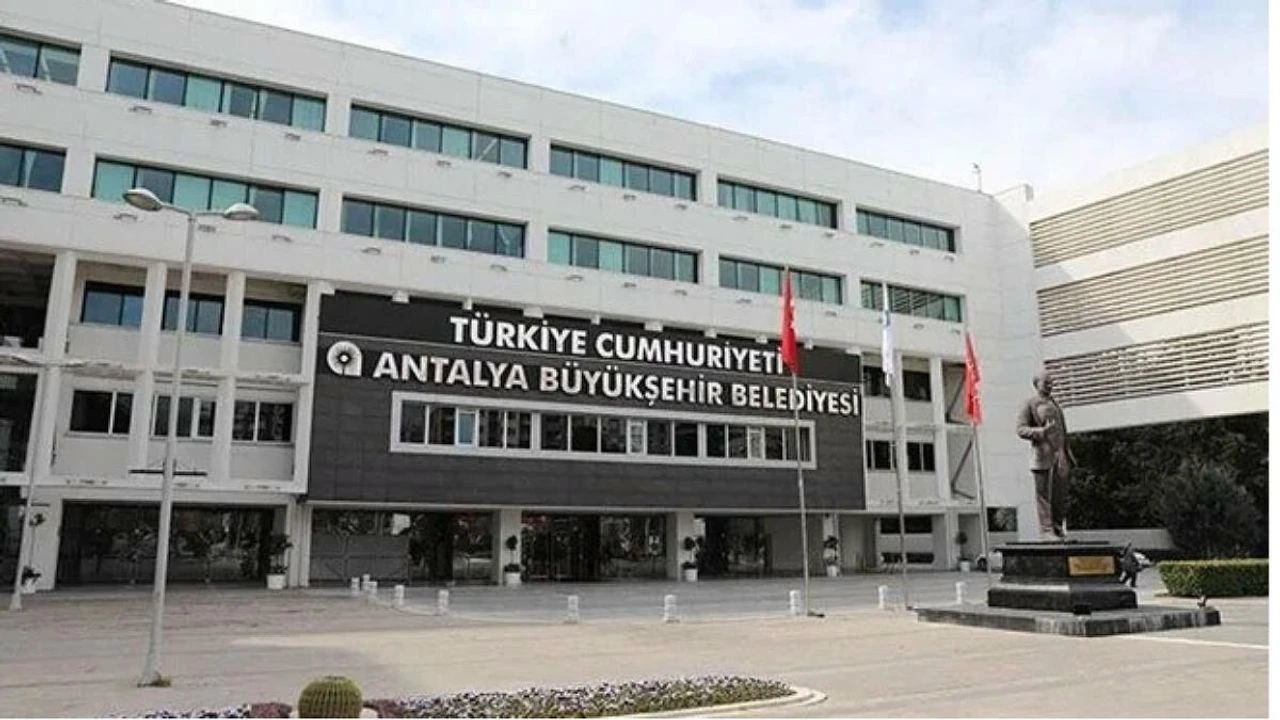 Antalya Buyuksehir Belediyesinde 15 Milyar Liralik Harcama 1
